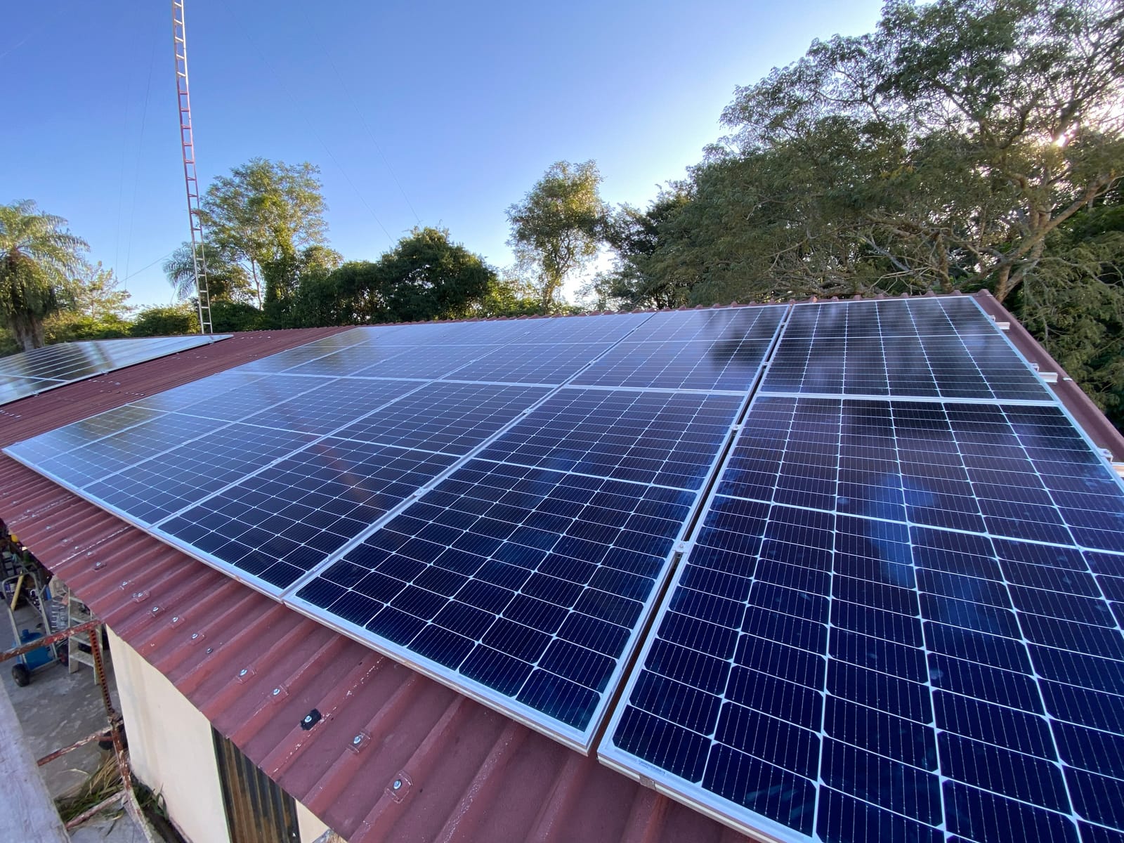 5 kWp residential solar installation in Lambaré