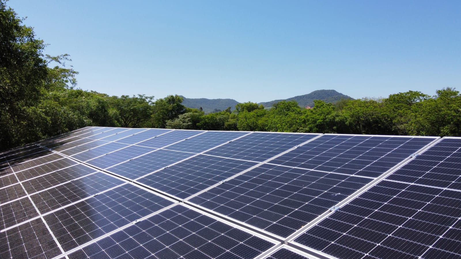 26 kWp commercial solar installation in Villeta