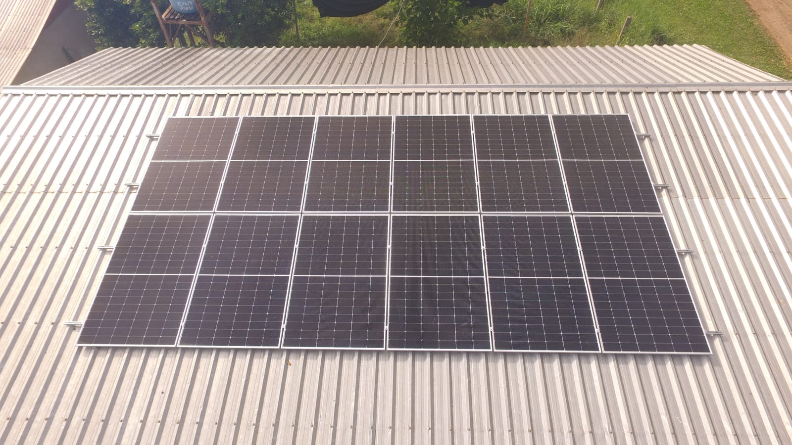 33 kWp commercial solar installation in Minga Guazú